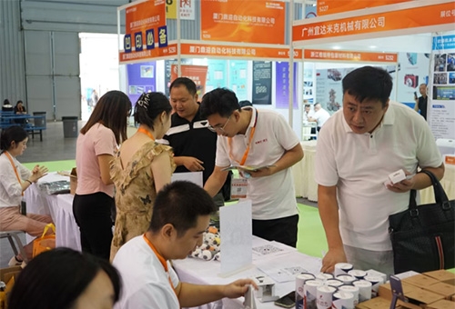 油脂公司参加2025成都橡塑及包装展